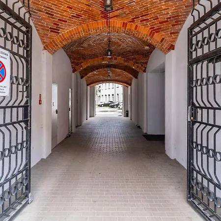 Apartman Z Osobna Sypialnia W Pieknej Kamienicy W Centrum